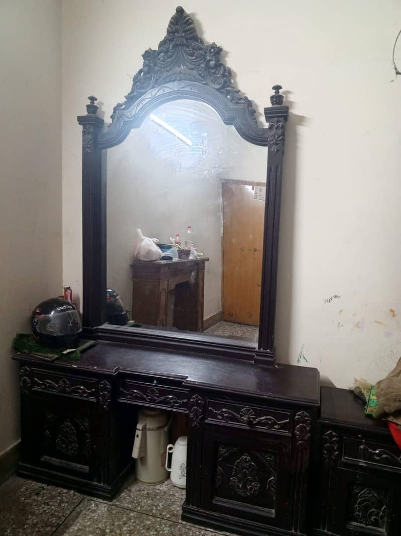 bed dressing table, 2side tables 3