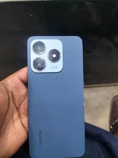 Realme C63