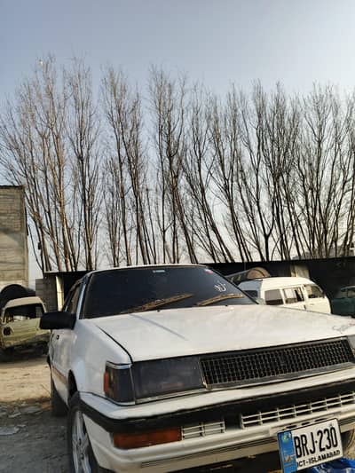 86 Corolla Toyota Mehroon interial