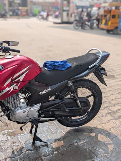 Yamaha YBR G Red , Beautiful Condition and Well Maintained