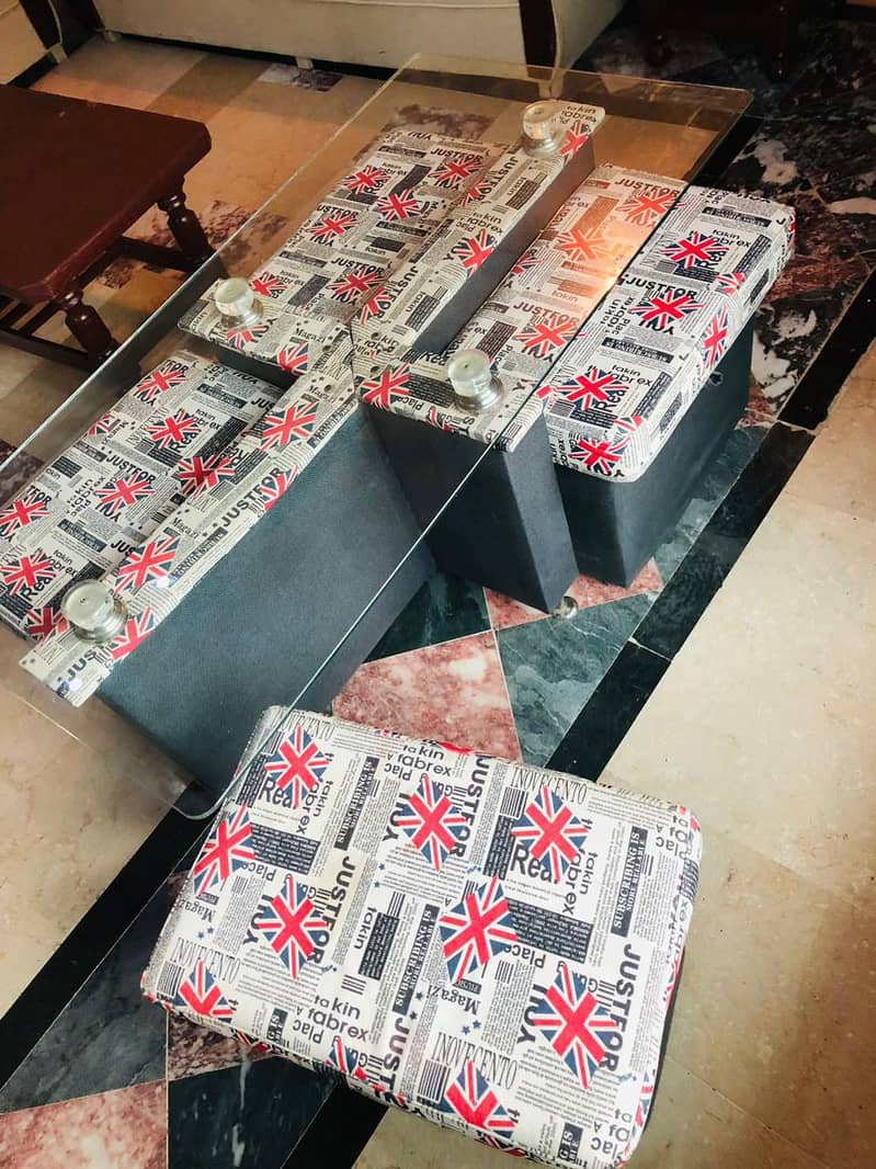 small dining table with 4 sitting stools 2