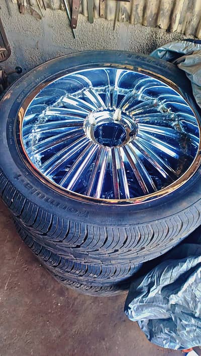 3 Aloy rims  with tyre22 inch. 10/10 condition