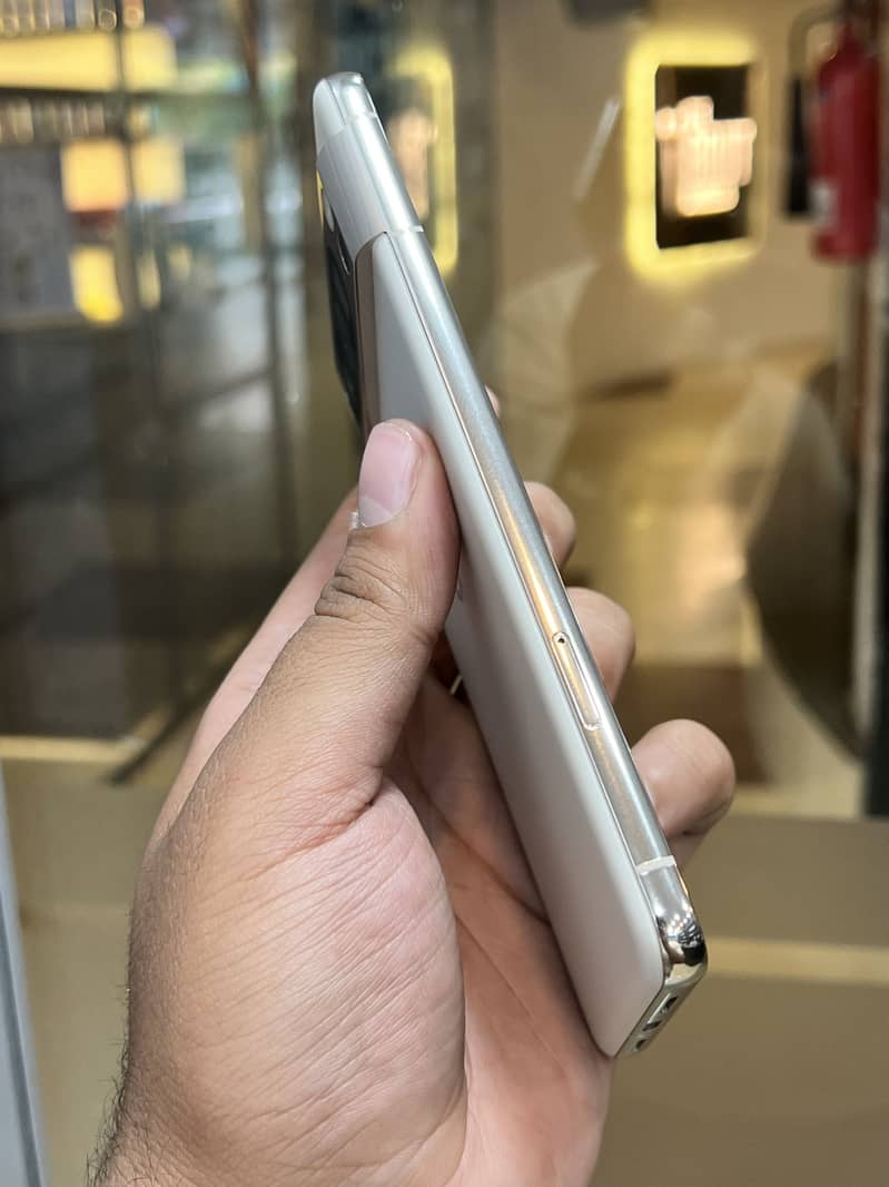 Google Pixel 8 Pro 4