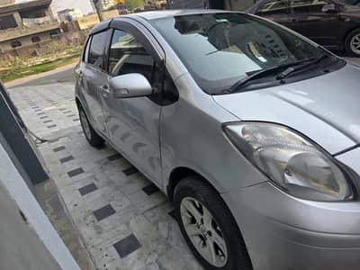 Toyota Vitz 1.0 2008/10 almost genuine for sale.