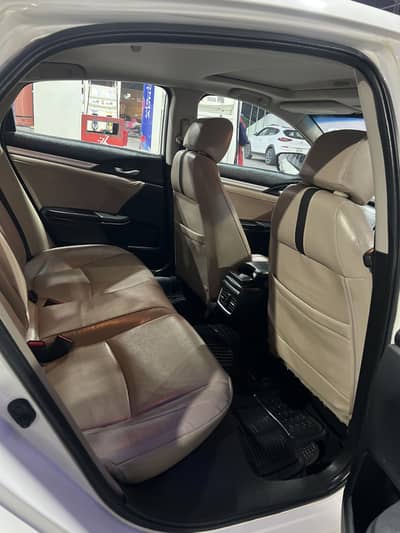 Honda civic v. tech turbo 2017 model