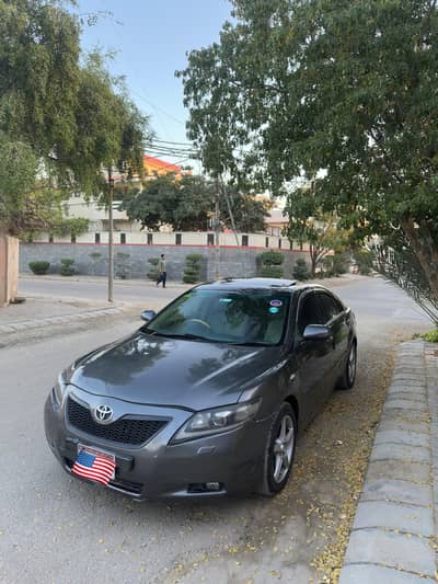 Toyota Camry Sunroof Full option