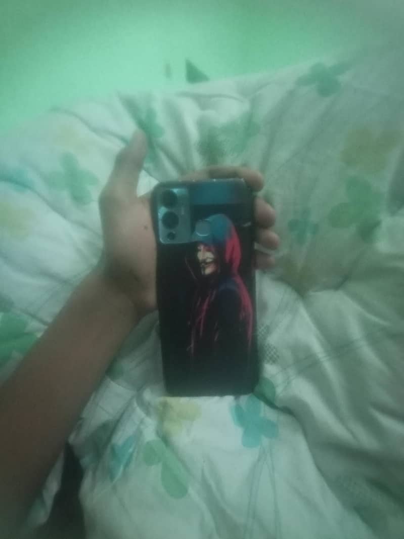 4/64 useable Mobile  0