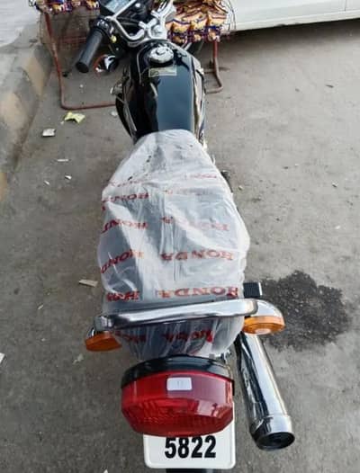 Honda 125 CG model 2009 WhatsApp number 03 27 35 83 3 69