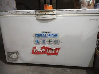 WAVES DEEP FREEZER FULL SIZE FOR SALE