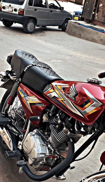 Honda cg 125 for sale converted into brand new 2025 model.