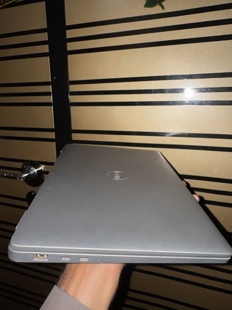 Dell 5340 Touchscreen 1