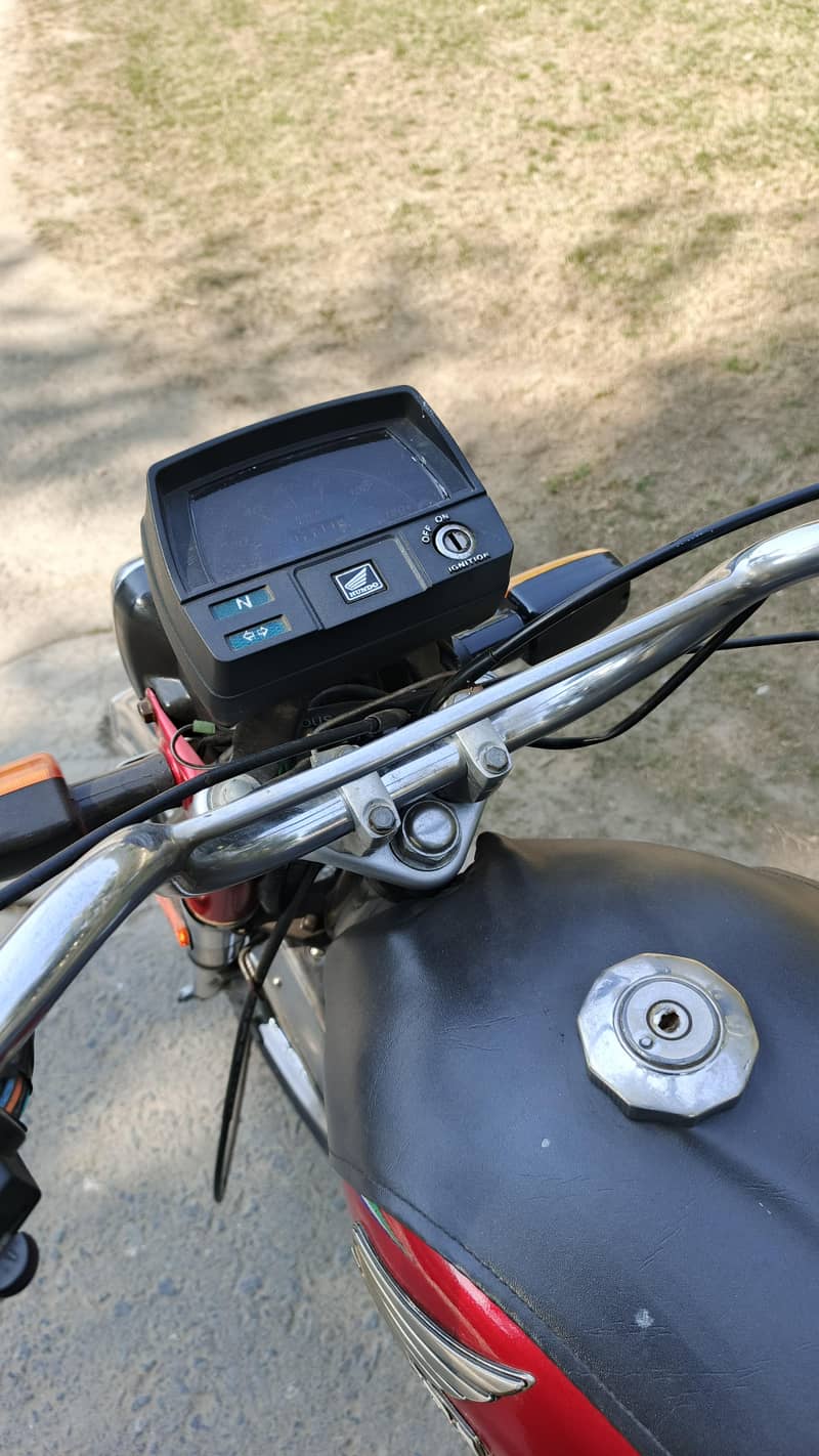 CD. 70.2018. model 4