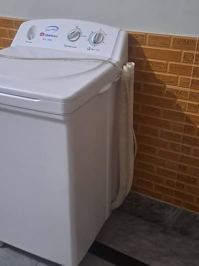 newly used washing machine Dawlance
