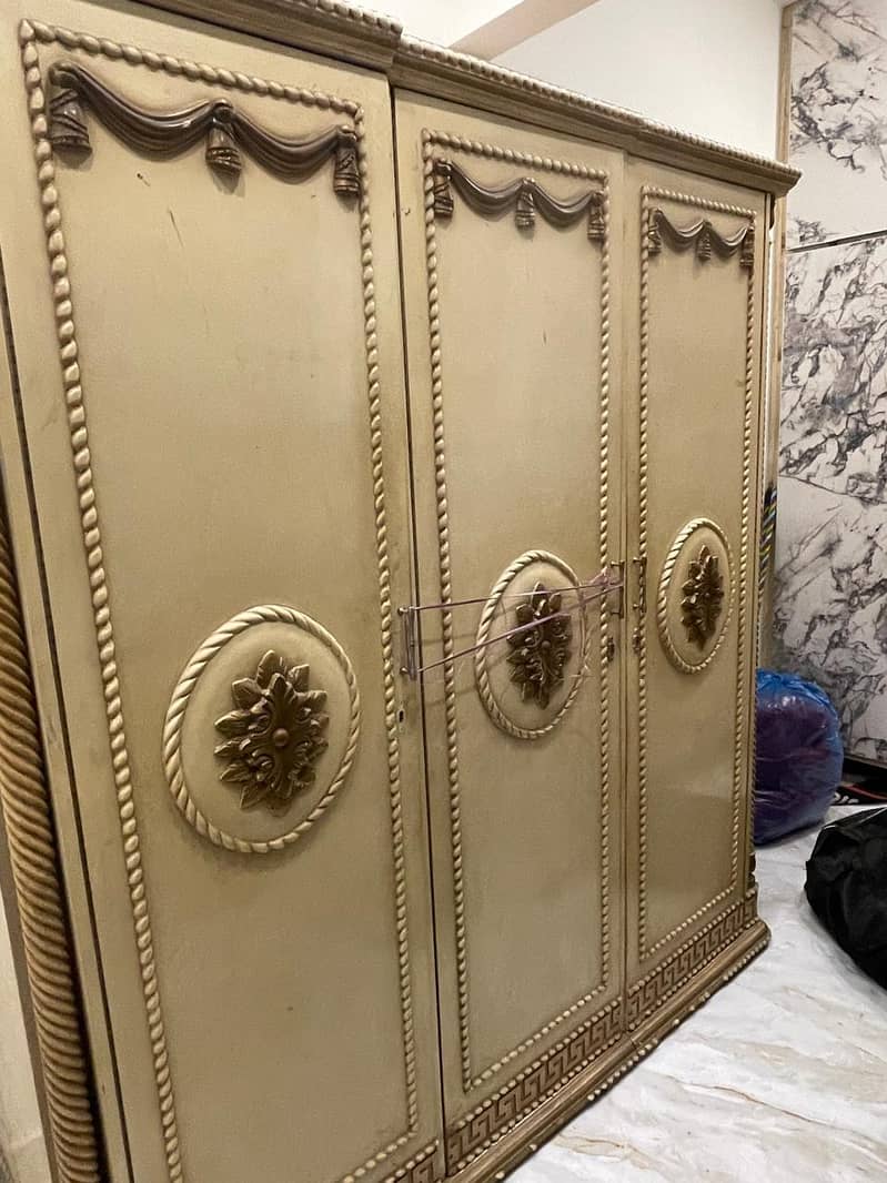 solid woods wardrobe 5