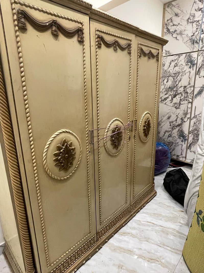 solid woods wardrobe 7