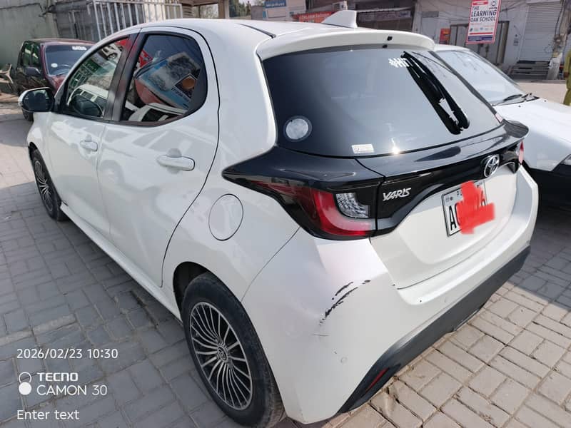 ٹویوٹا یارس جاپانی ماڈل  20/23 3