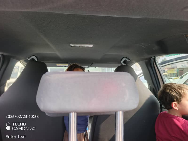 ٹویوٹا یارس جاپانی ماڈل  20/23 7