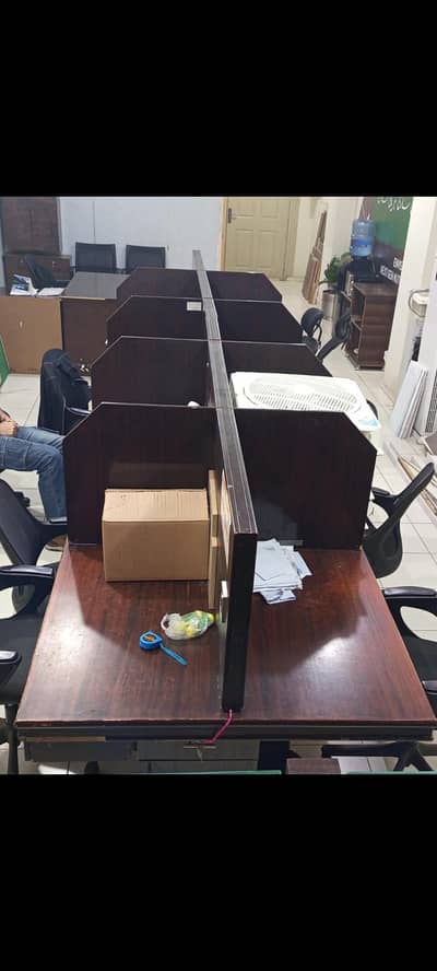 Workstations for 10 persons