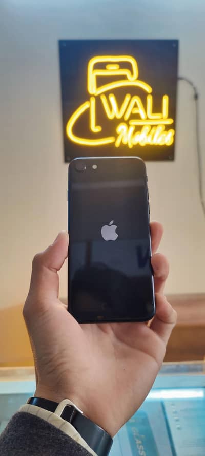 iphone SE 2020 sim working