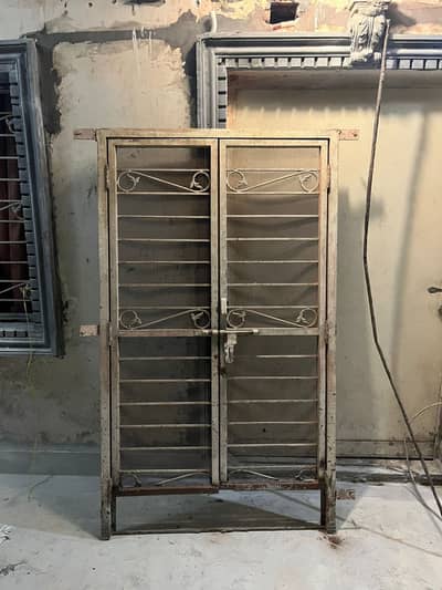 Gate iron safty gate grill door 6X4