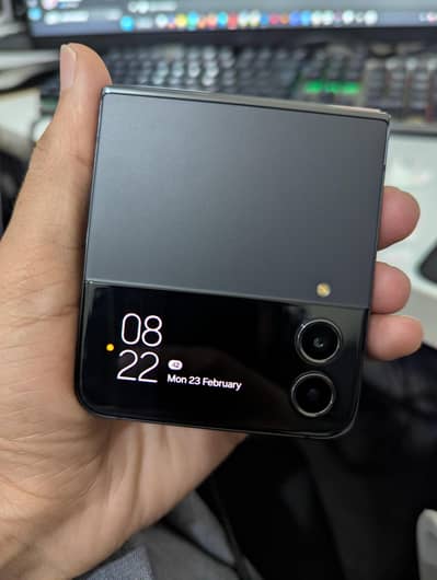 z flip 8/256 official PTA