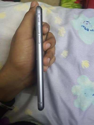 IPHONE 11 FACTORY UNLOCK