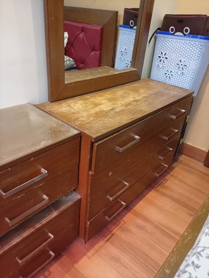Oaks Dressing Table 0
