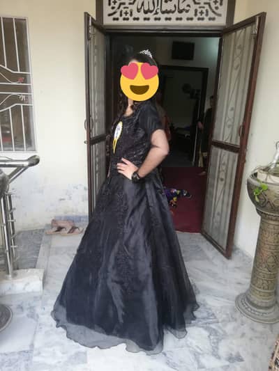 maxi ready to wear 10/10 condition