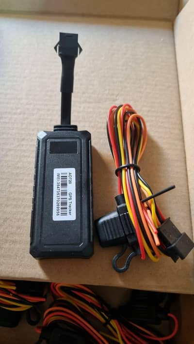 GPS TRACKER AVAILABLE FOR CAR AND BIKE