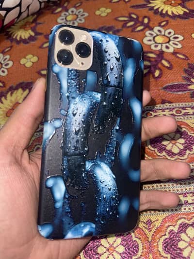 iPhone 11 Pro Max 256gb factory unlock back crack