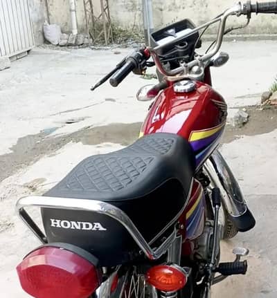 Honda 125cc 2011 model only WhatsApp 03=09=30=99=101