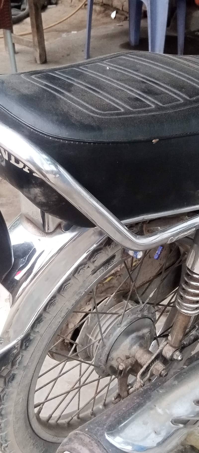 ہونڈا 125 سی سی 2013 ماڈل کاپی لیٹر کلیئر 3