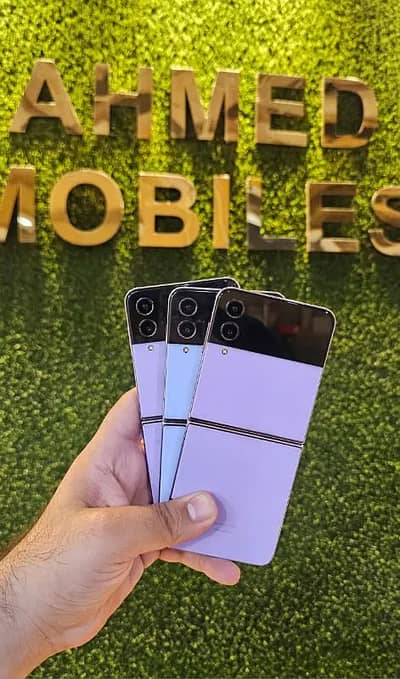 Samsung Mobile Z Flip 4 for sale/76565