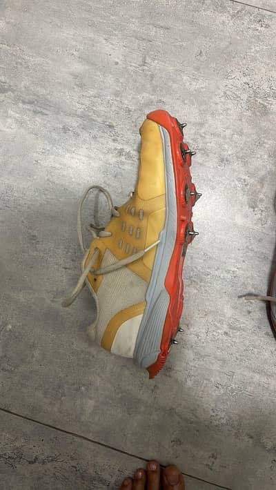 ADDIDAS SPIKES 22YD UK 9