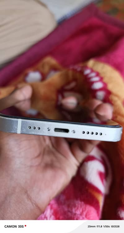 urgent sale I phone 13 golden colour non pta