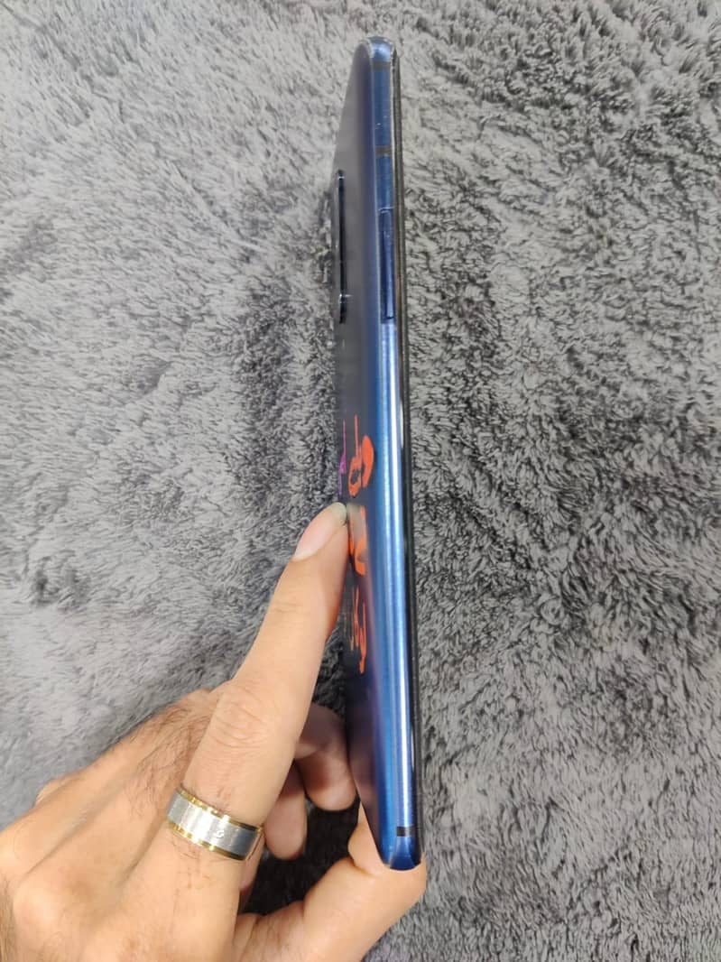 OnePlus 7pro 8/256 1