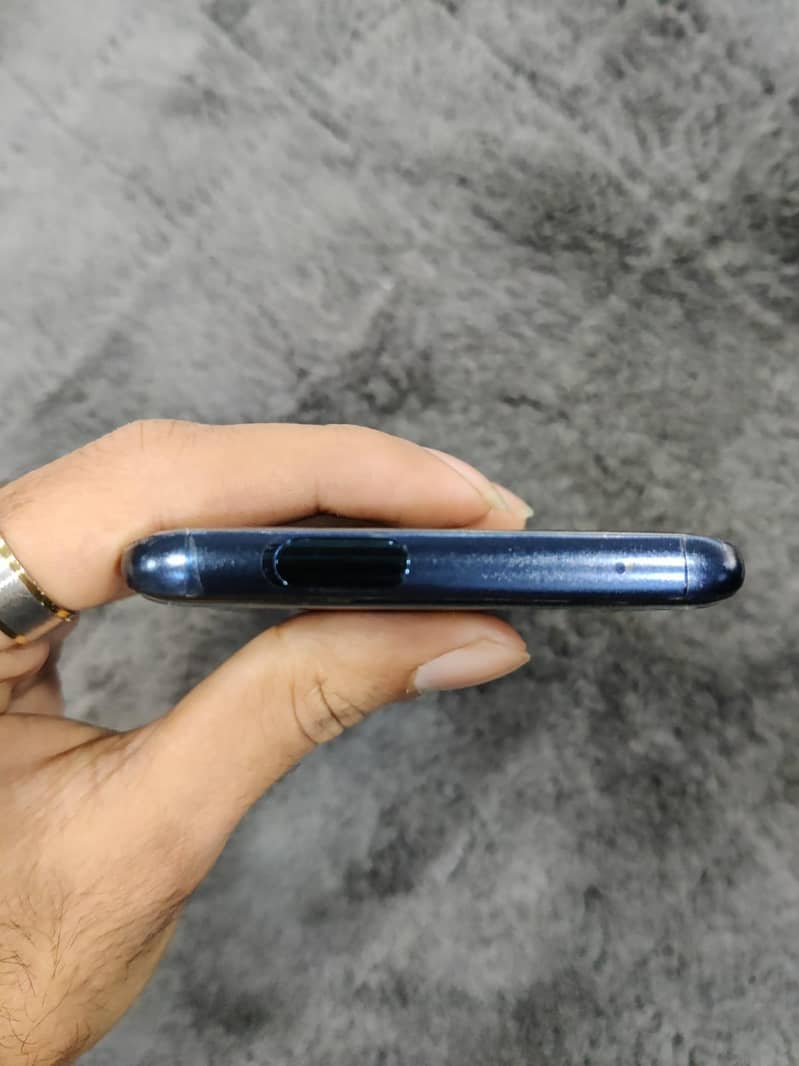 OnePlus 7pro 8/256 4