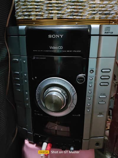 Sony speakers for sale condition bhoat achi ha or sound bhoat acha ha