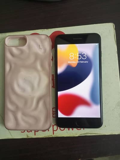 iPhone 7 plus 32gb official pta approved in good condition