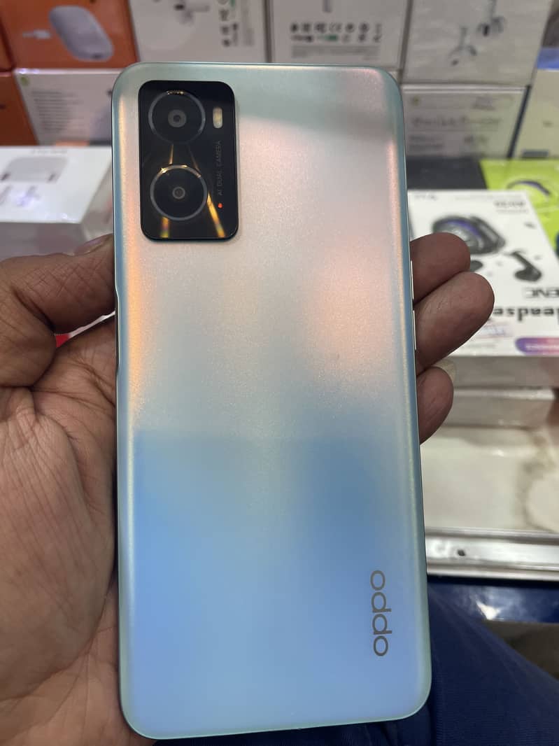 Oppo A76 0