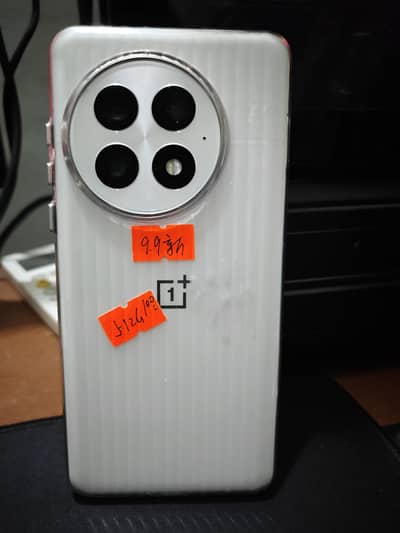 One Plus 13 12gb ram 512gb rom phone only