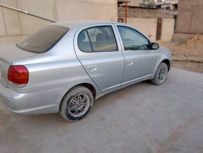 Toyota platz 2005-2009 urgent sale. car on my name