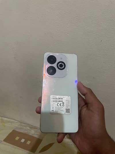 Infinix smart 8 pro 4+4 128gb box charger sath h