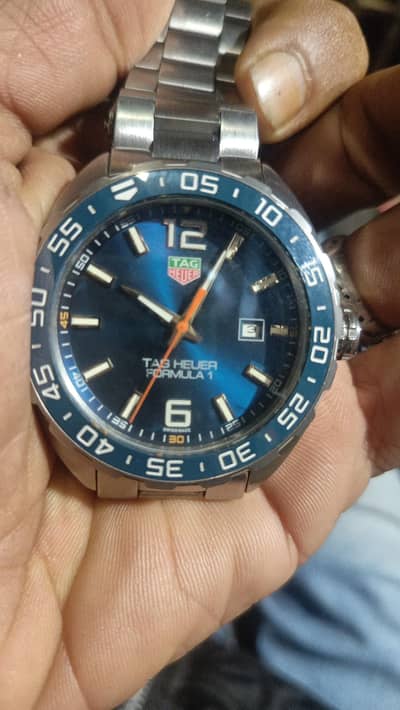 tag heuer watch automatically transmitted