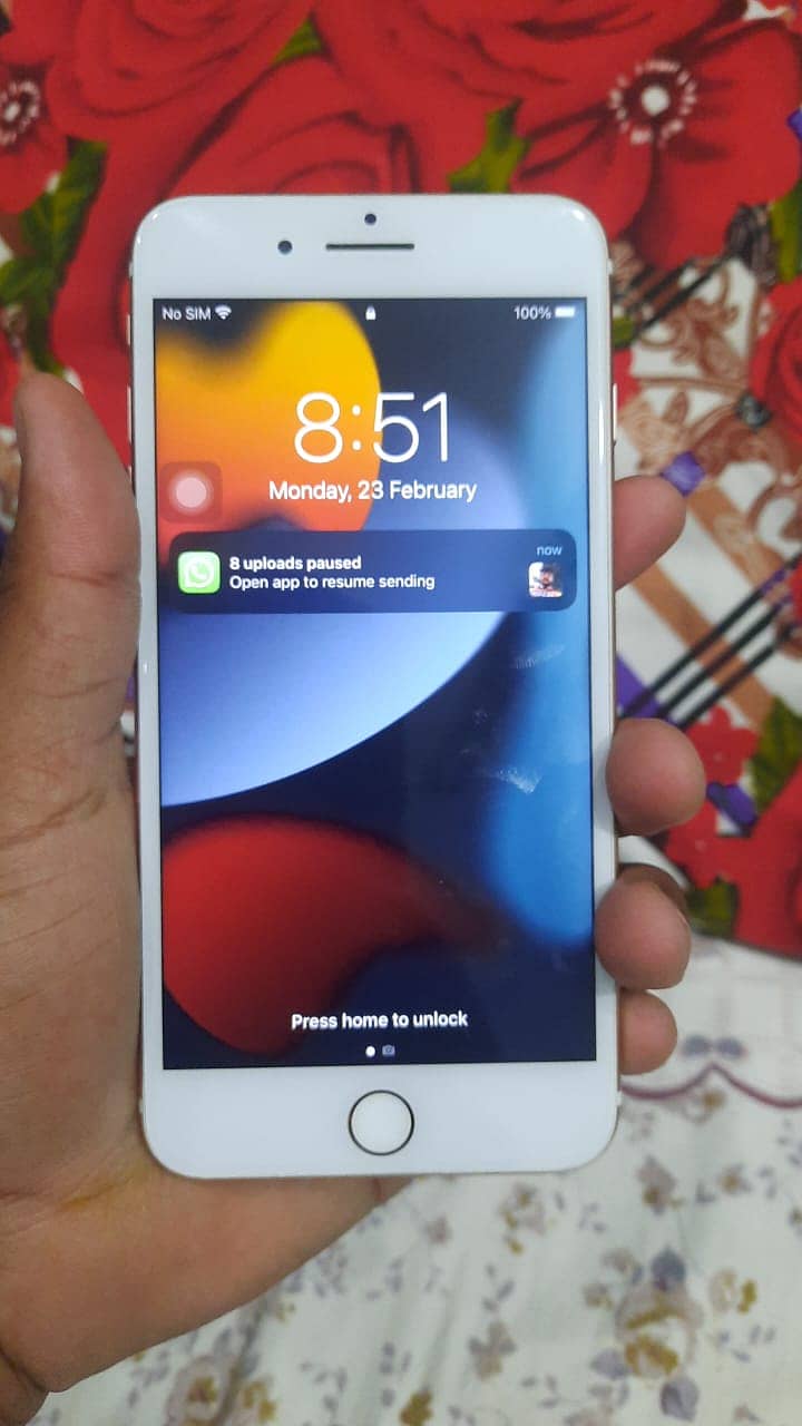 Apple iPhone 7 Plus 2