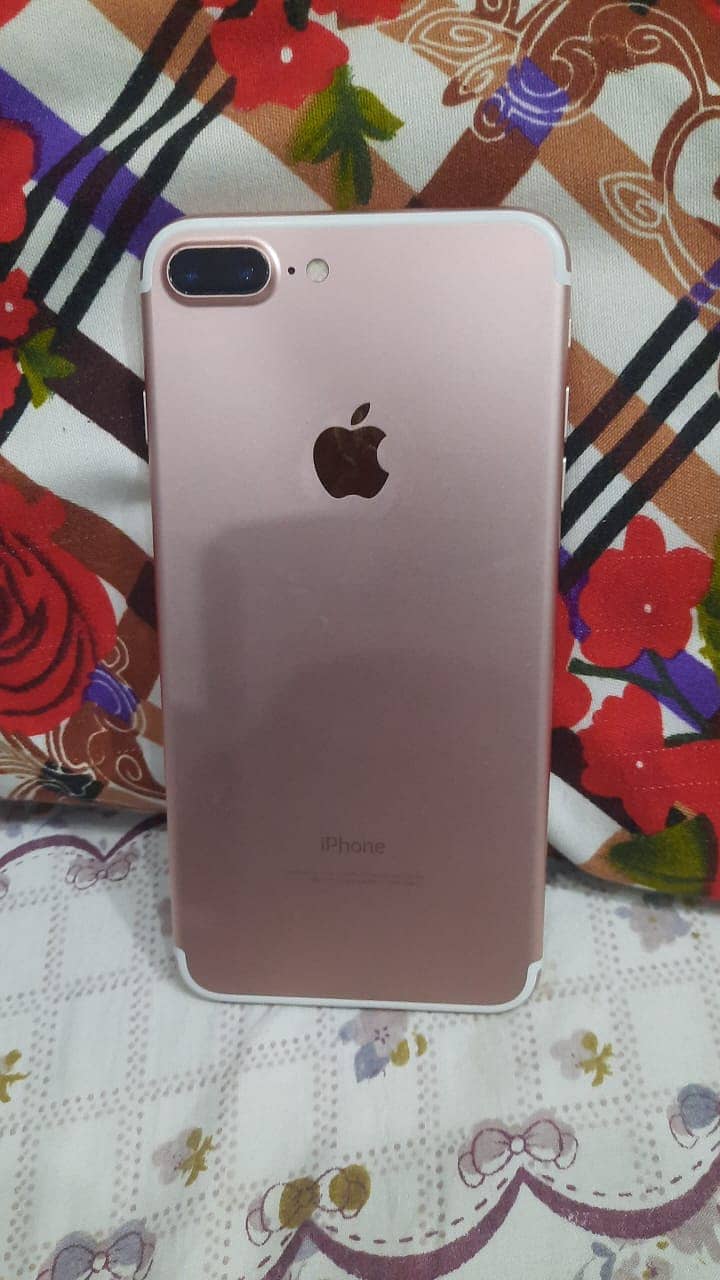 Apple iPhone 7 Plus 4