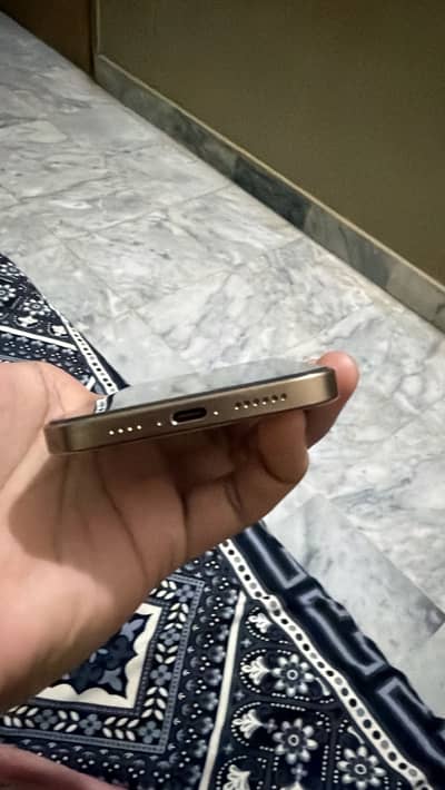 Iphone 16 pro max JV