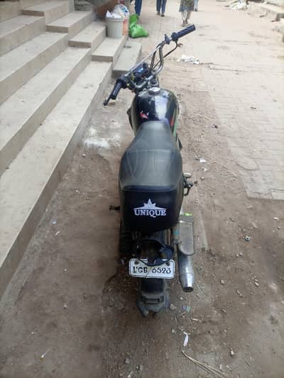 hi speed 2012 model. engine ok hai. . body me thora bohat kaam hai.