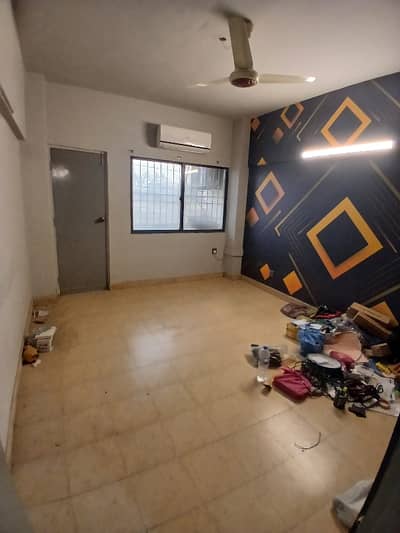 FULLY RENOVATED COMMERCIAL OFFICE 600SQ. FT FOR RENT IDEAL LOCATION