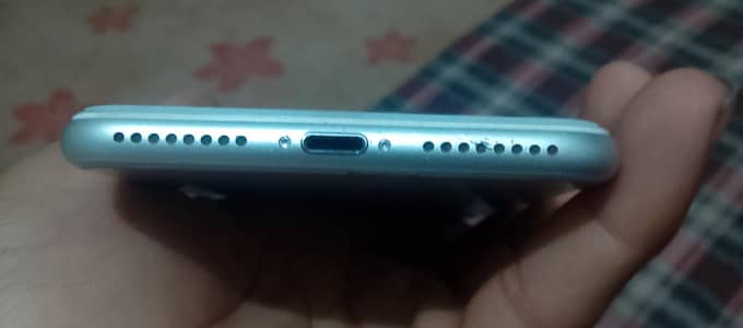 10 by 10 condition and 32 gb mobile All ok set